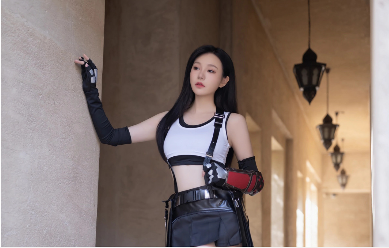 安然anrancosplay蒂法服饰配黑色袜秀柔美身姿摄影_第1张