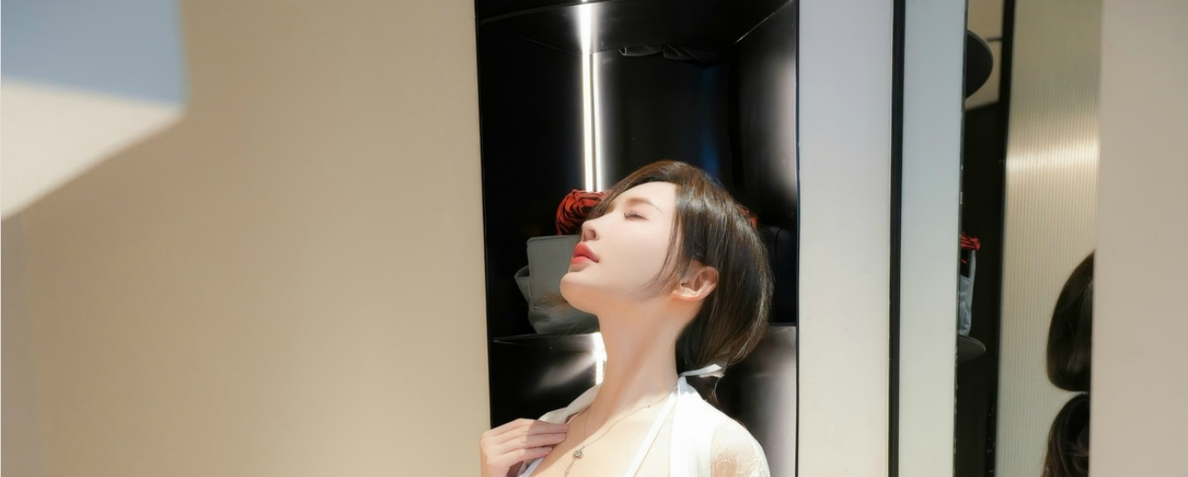 8908_女神carol周妍希感性白色拨人心弦的贴身衣服配白色_