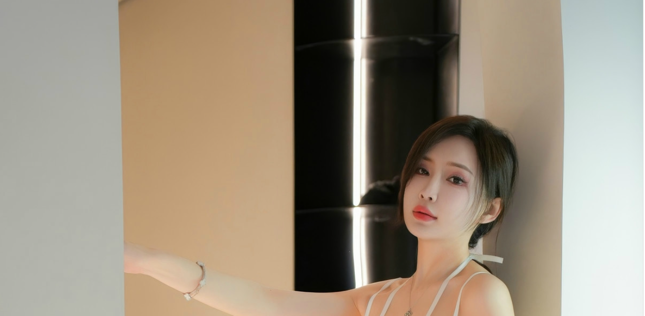 8908_女神carol周妍希感性白色拨人心弦的贴身衣服配白色_