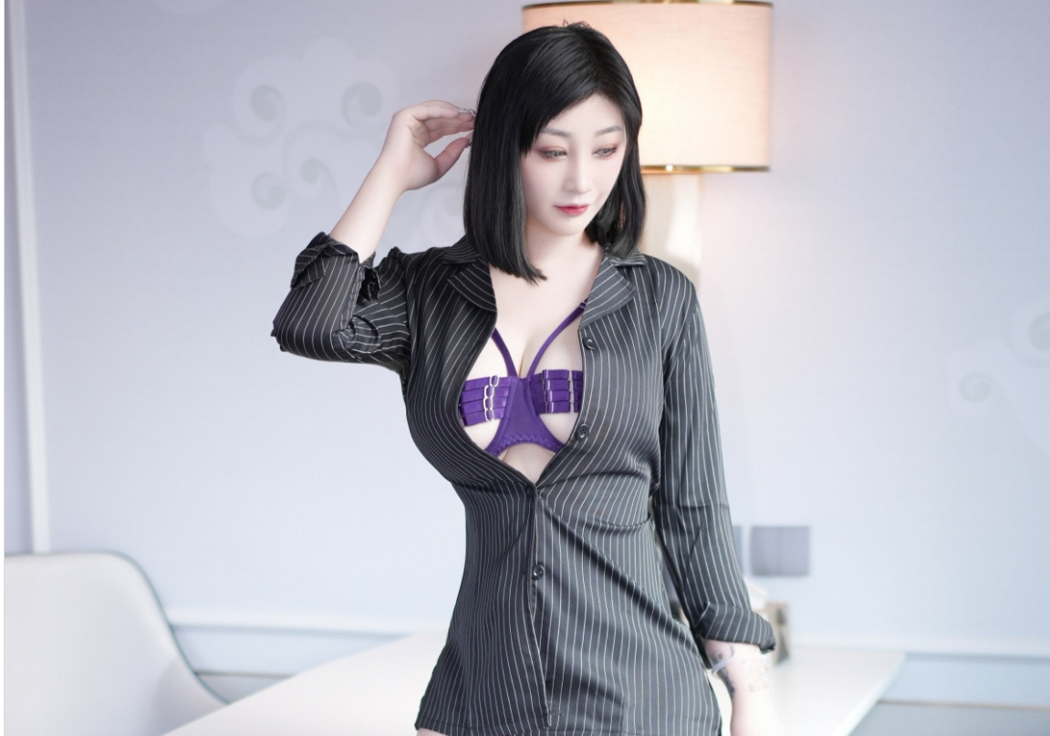8986_妲己_toxic感性紫色拨人心弦的贴身衣服配白色丝袜秀